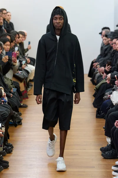Look 35